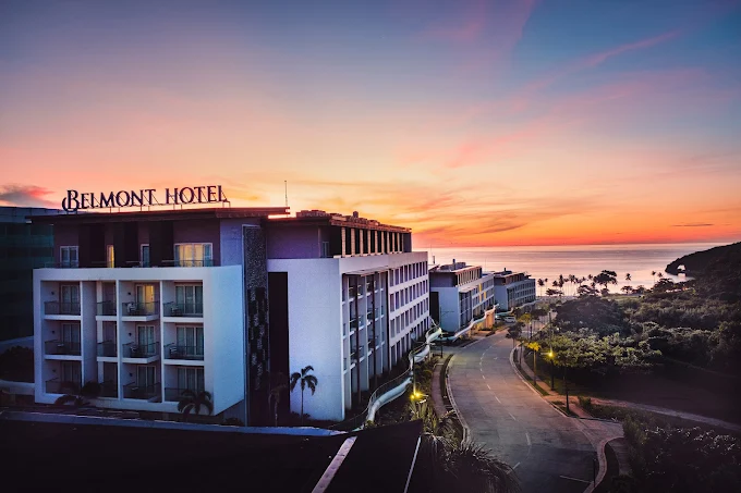 Belmont Hotel Boracay beside the coast at sunset